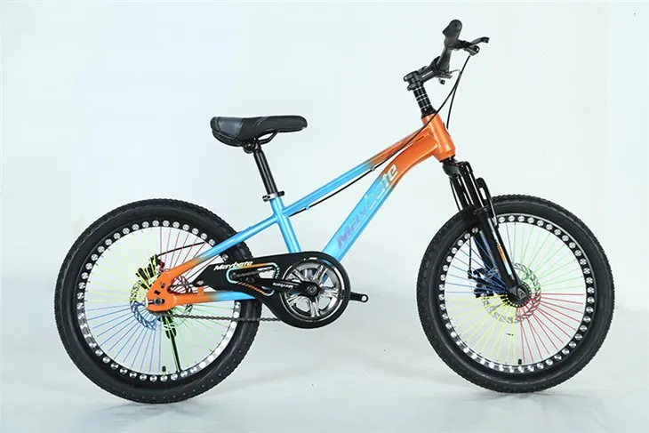 Fargerik barnesykkel